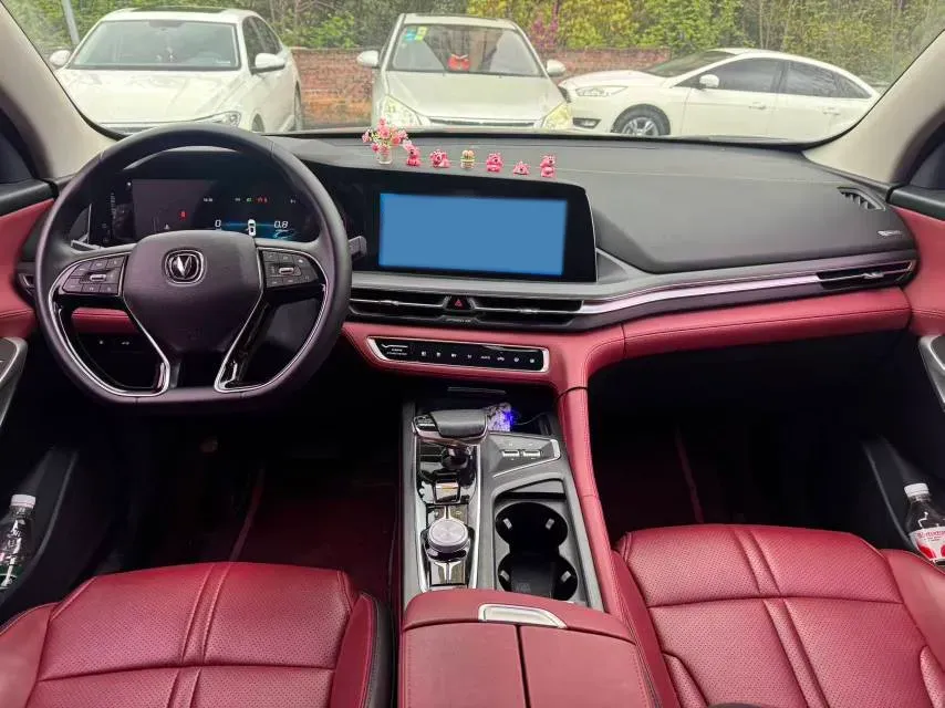 2022 ChangAn CS75 Plus 2.0T 233HP L4 8AT,autocango,china used car exporter,china ev exporter,chinese used car exporter,chinese used ev exporter
