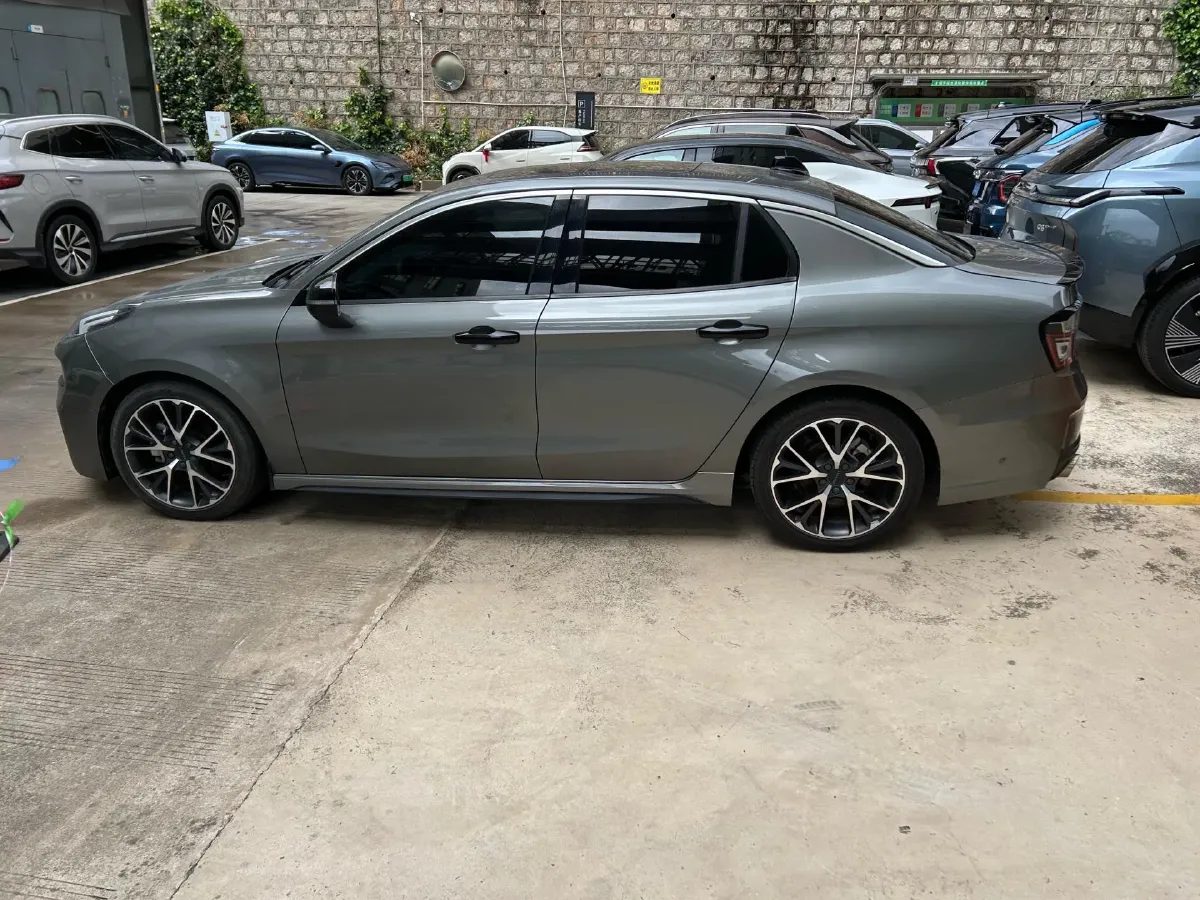 2022 LYNK&CO 03 2.0T 190HP L4 7DCT,autocango,china used car exporter,china ev exporter,chinese used car exporter,chinese used ev exporter