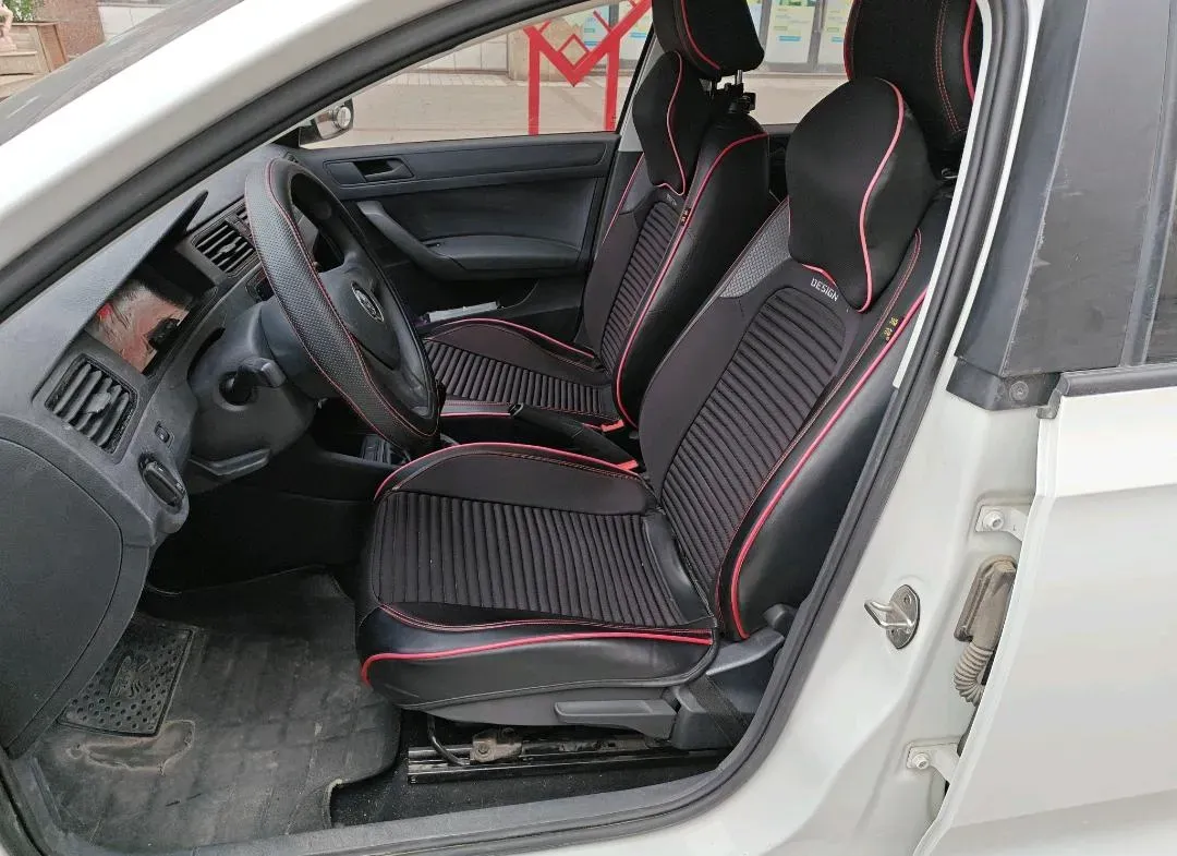 2021 DongFeng Aeolus YiXuan MAX 1.5T 190HP L4 7DCT,autocango,china used car exporter,china ev exporter,chinese used car exporter,chinese used ev exporter