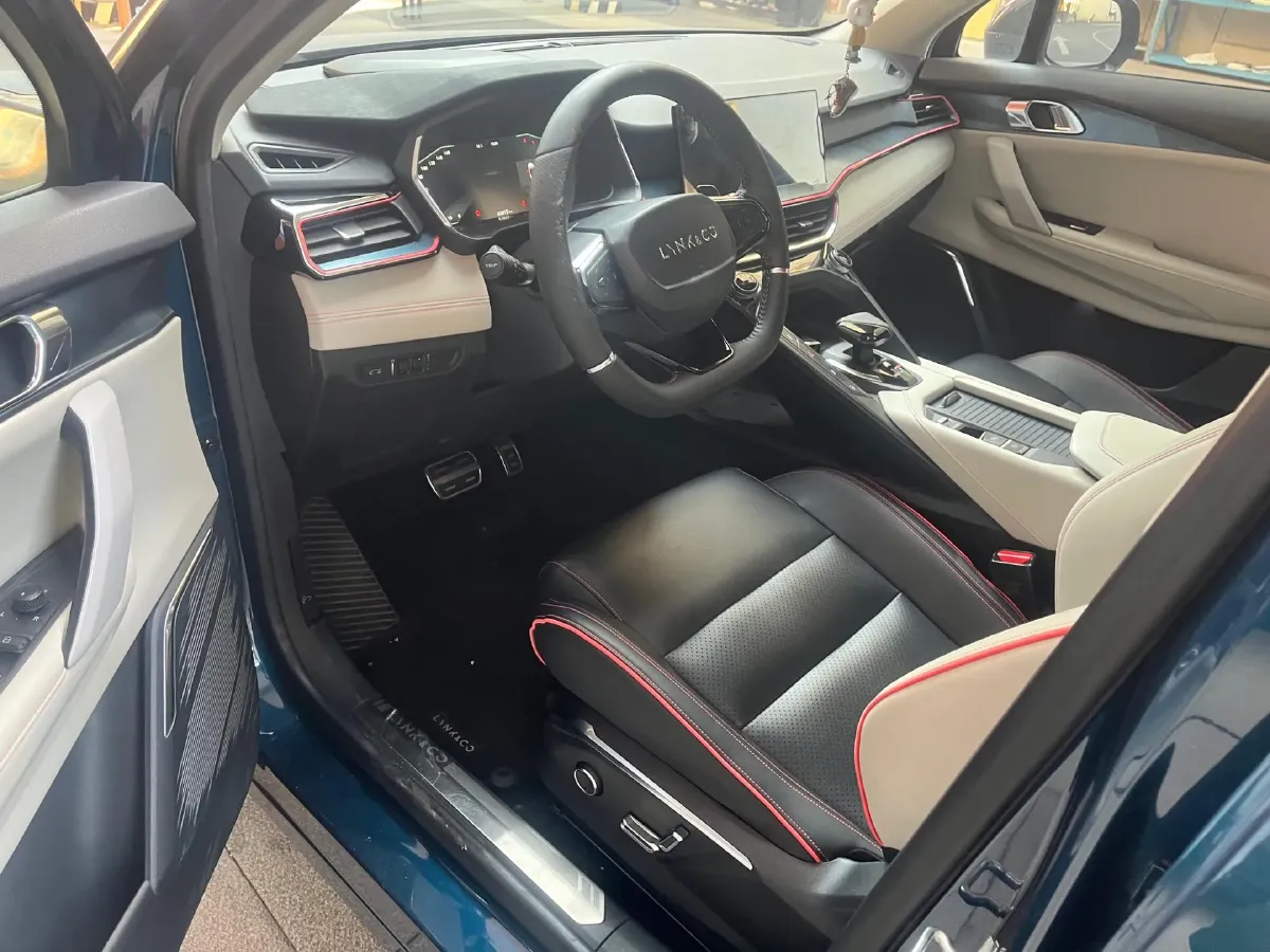 2020 LYNK&CO 06 1.5T 177HP L3 7DCT,autocango,china used car exporter,china ev exporter,chinese used car exporter,chinese used ev exporter