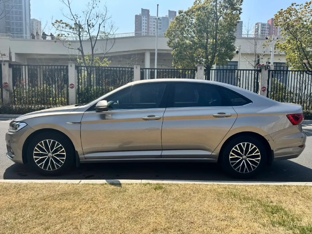 2020 Volkswagen Sagitar 1.4T 150HP L4 7DCT,autocango,china used car exporter,china ev exporter,chinese used car exporter,chinese used ev exporter