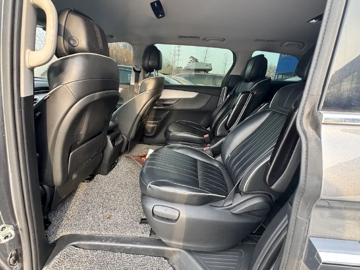 2021 Roewe iMAX8 2.0T 234HP L4 8AT,autocango,china used car exporter,china ev exporter,chinese used car exporter,chinese used ev exporter