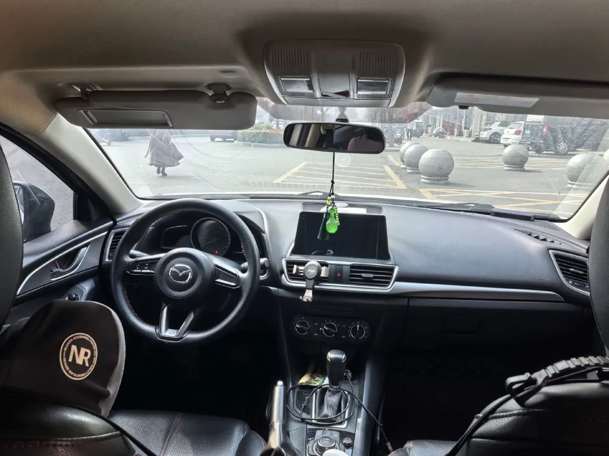 2017 Mazda 3 Axela 1.5L 117HP L4 6AT,autocango,china used car exporter,china ev exporter,chinese used car exporter,chinese used ev exporter