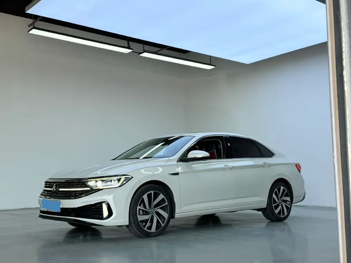 2023 Volkswagen Sagitar 1.5T 160HP L4 7DCT,autocango,china used car exporter,china ev exporter,chinese used car exporter,chinese used ev exporter