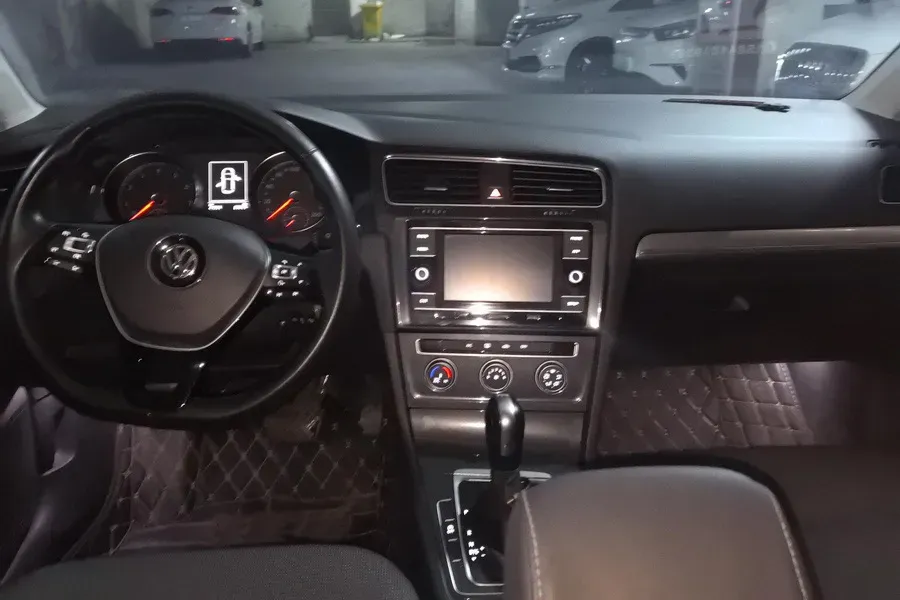 2018 Volkswagen Golf 1.4T 131HP L4 7DCT,autocango,china used car exporter,china ev exporter,chinese used car exporter,chinese used ev exporter