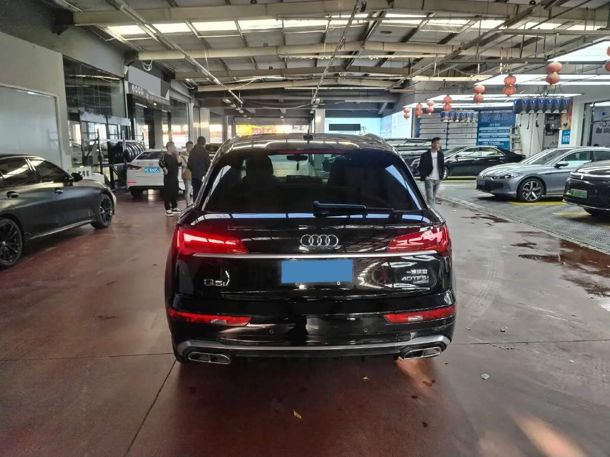 2022 Audi Q5L 2.0T 190HP L4 7DCT,autocango,china used car exporter,china ev exporter,chinese used car exporter,chinese used ev exporter