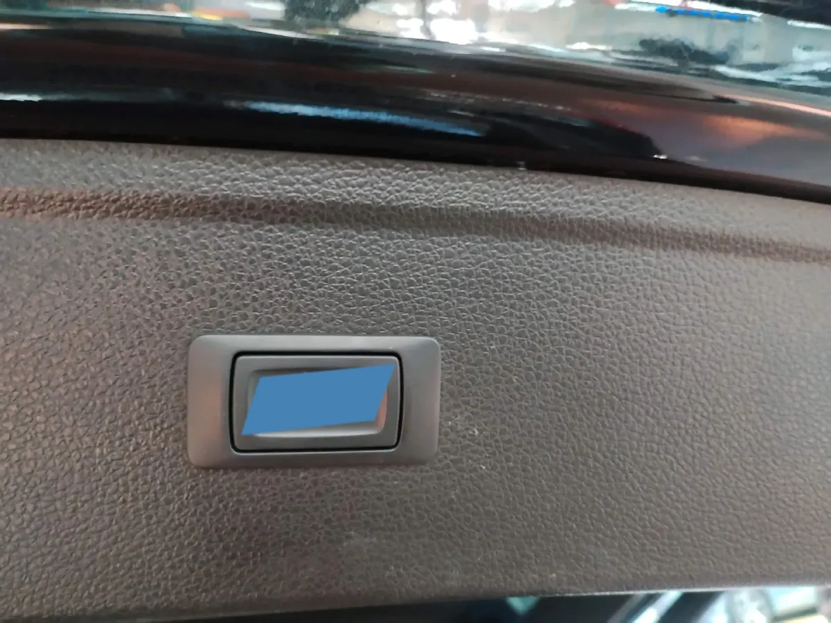 2022 Audi Q5L 2.0T 190HP L4 7DCT,autocango,china used car exporter,china ev exporter,chinese used car exporter,chinese used ev exporter