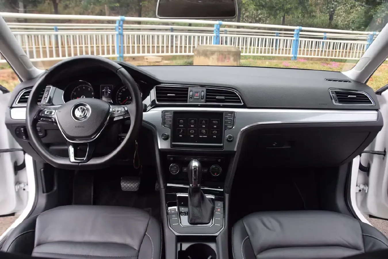 2017 Volkswagen Lamando 1.4T 150HP L4 7DCT,autocango,china used car exporter,china ev exporter,chinese used car exporter,chinese used ev exporter