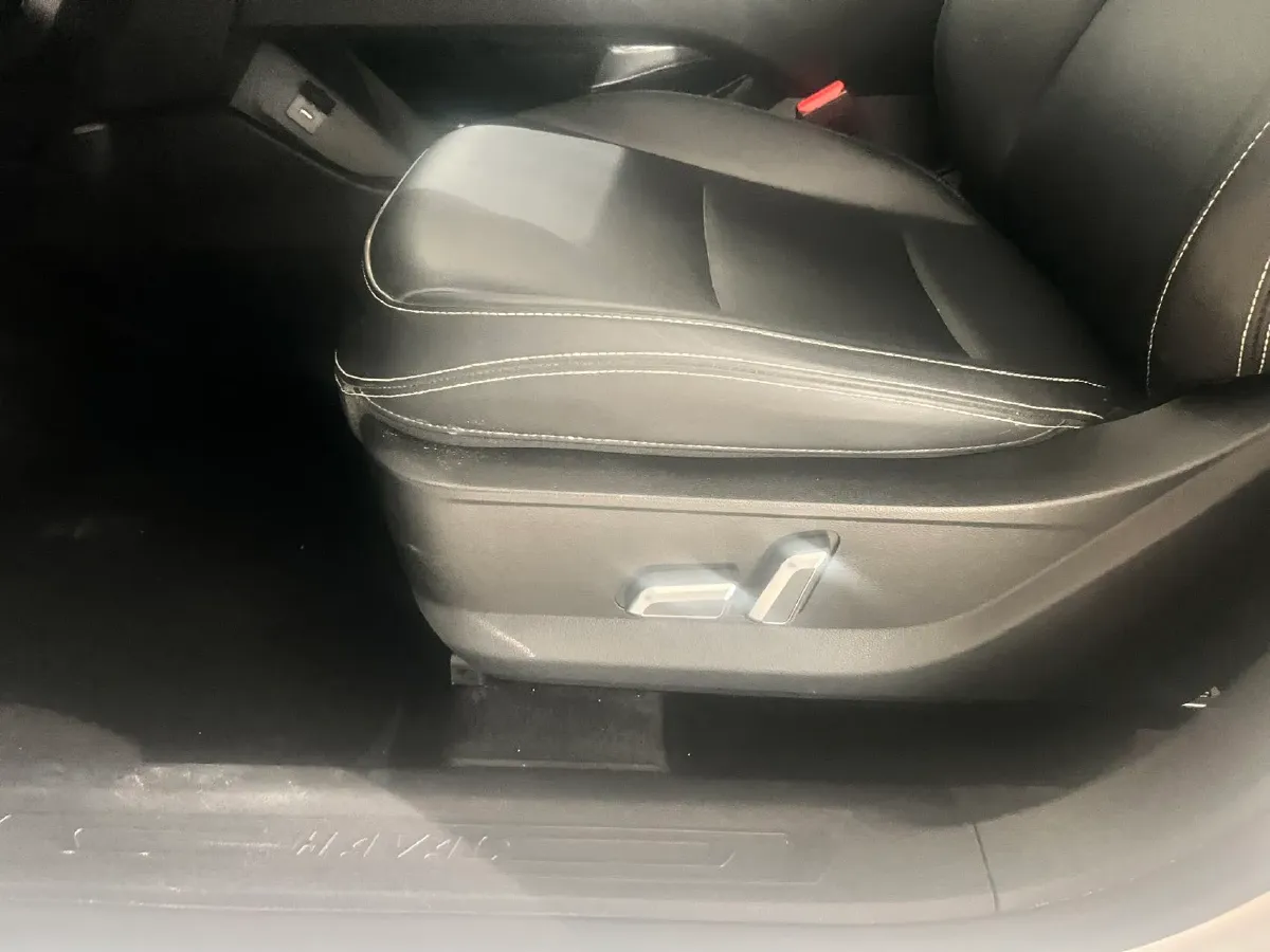 2021 Haval H6 1.5T 169HP L4 7DCT,autocango,china used car exporter,china ev exporter,chinese used car exporter,chinese used ev exporter