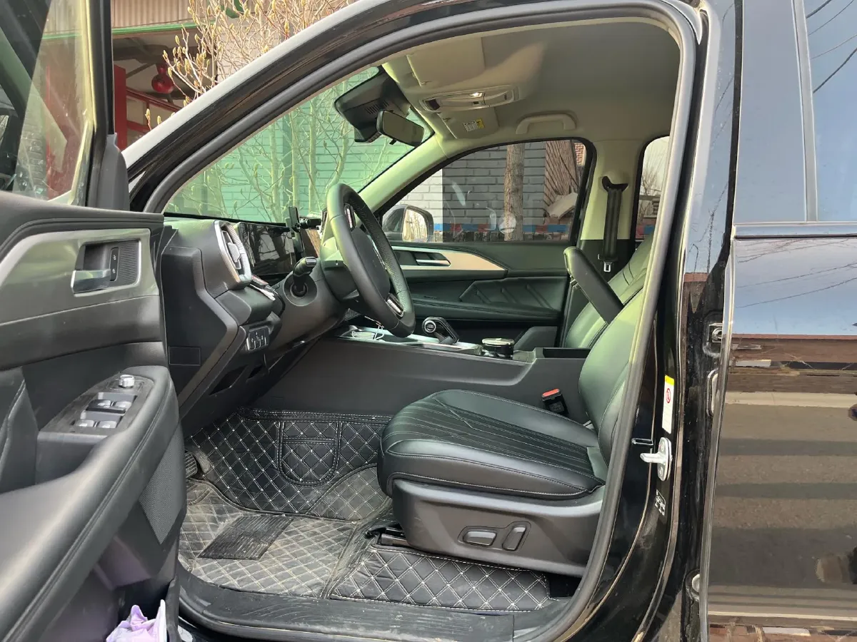 2023 Haval H5 2.0T 224HP L4 8AT,autocango,china used car exporter,china ev exporter,chinese used car exporter,chinese used ev exporter