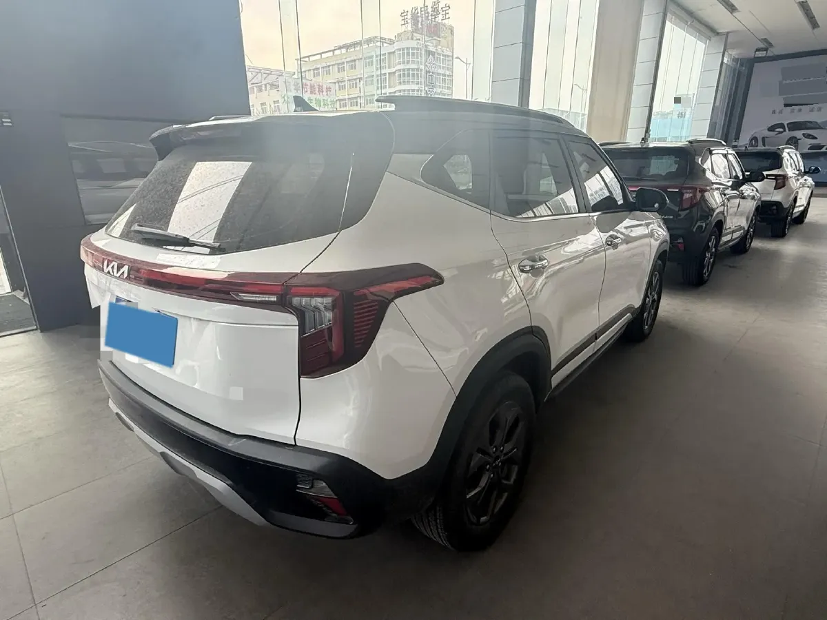 2023 Kia Seltos 1.5L 115HP L4 CVT,autocango,china used car exporter,china ev exporter,chinese used car exporter,chinese used ev exporter
