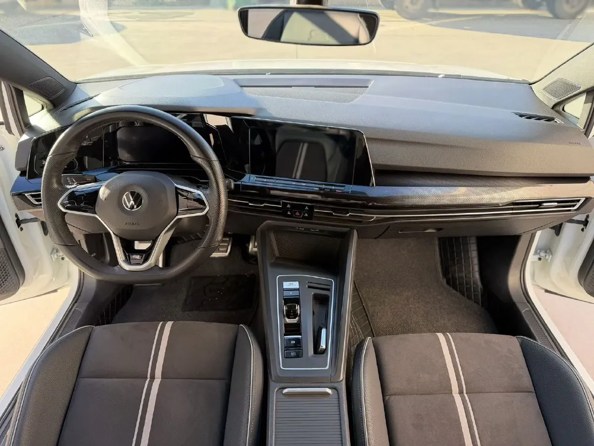 2023 Volkswagen Golf 1.4T 150HP L4 7DCT,autocango,china used car exporter,china ev exporter,chinese used car exporter,chinese used ev exporter