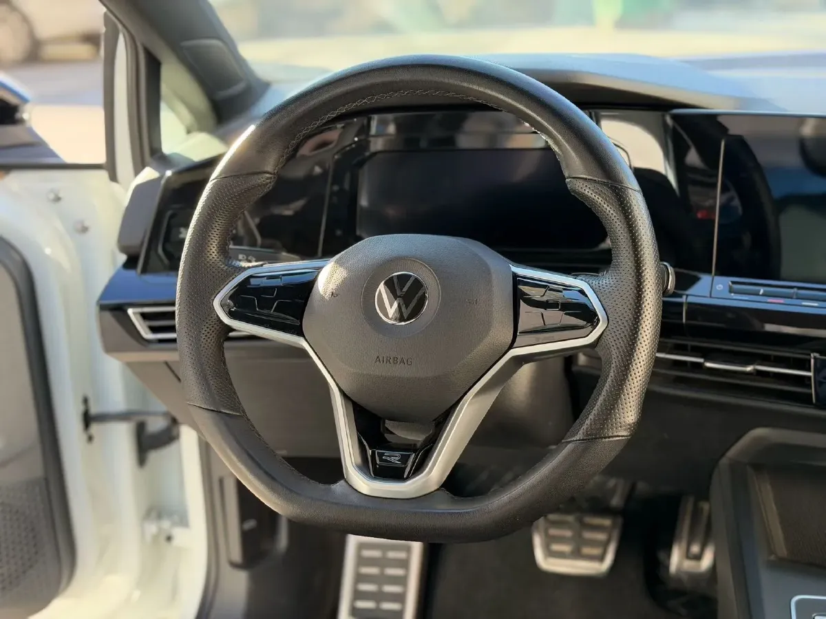 2023 Volkswagen Golf 1.4T 150HP L4 7DCT,autocango,china used car exporter,china ev exporter,chinese used car exporter,chinese used ev exporter