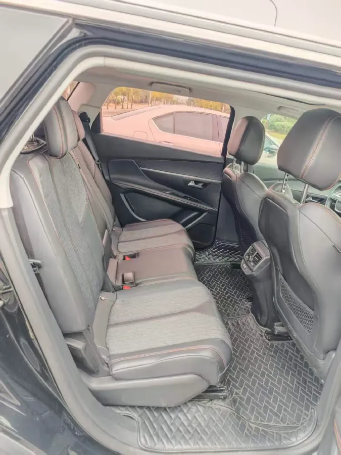 2017 Peugeot 5008 1.8T 204HP L4 6AT,autocango,china used car exporter,china ev exporter,chinese used car exporter,chinese used ev exporter