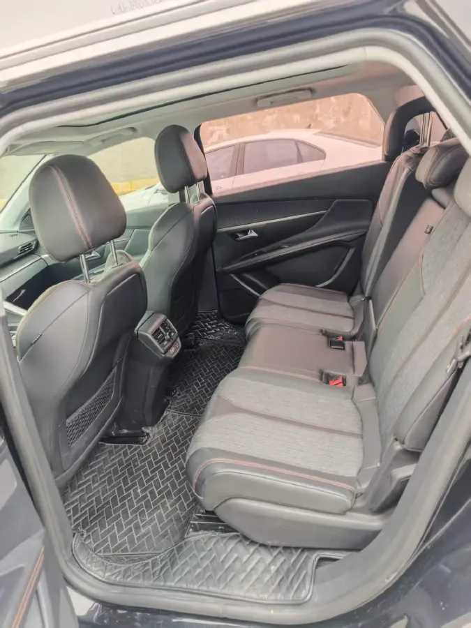 2017 Peugeot 5008 1.8T 204HP L4 6AT,autocango,china used car exporter,china ev exporter,chinese used car exporter,chinese used ev exporter