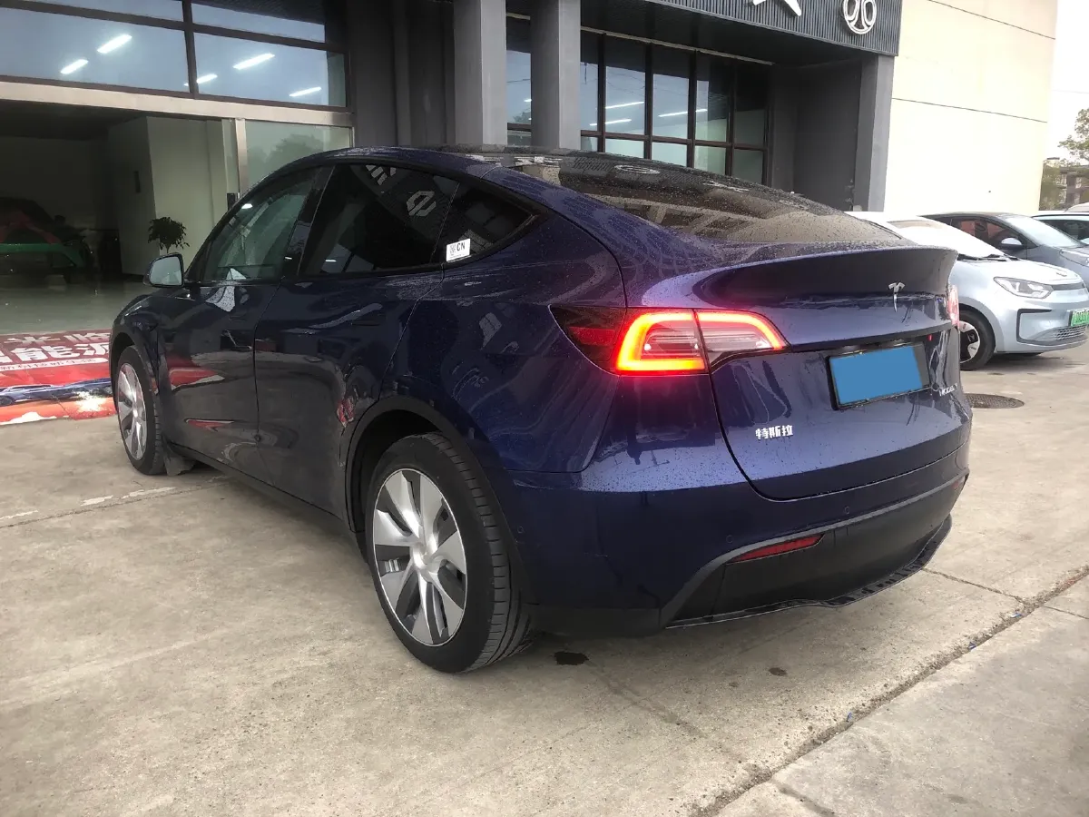 2022 BMW 3 Series 2.0T 184HP L4 8AT,autocango,china used car exporter,china ev exporter,chinese used car exporter,chinese used ev exporter