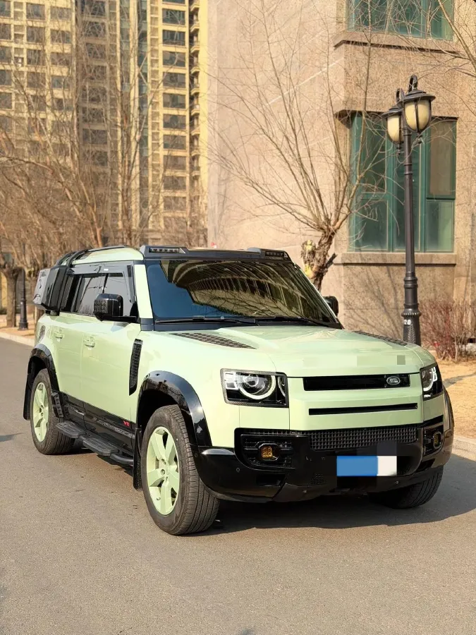 2023 Land Rover Defender 3.0T 400HP L6 8AT,autocango,china used car exporter,china ev exporter,chinese used car exporter,chinese used ev exporter