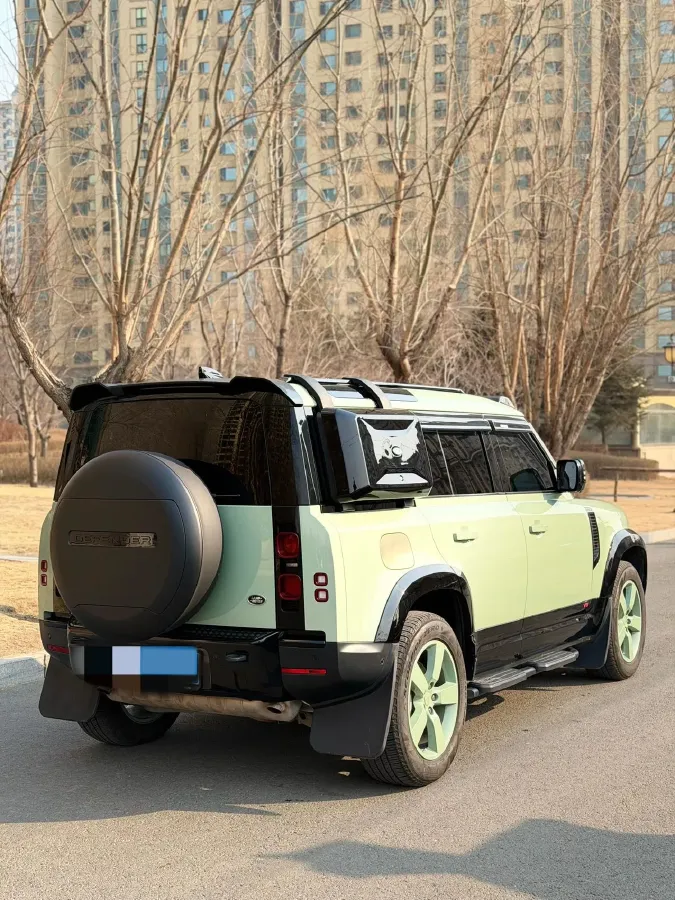 2023 Land Rover Defender 3.0T 400HP L6 8AT,autocango,china used car exporter,china ev exporter,chinese used car exporter,chinese used ev exporter