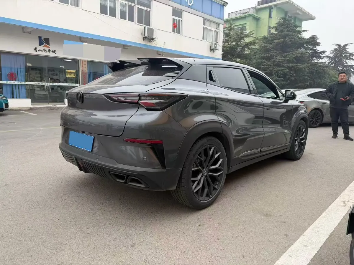 2022 ChangAn UNI-T 2.0T 233HP L4 8AT,autocango,china used car exporter,china ev exporter,chinese used car exporter,chinese used ev exporter
