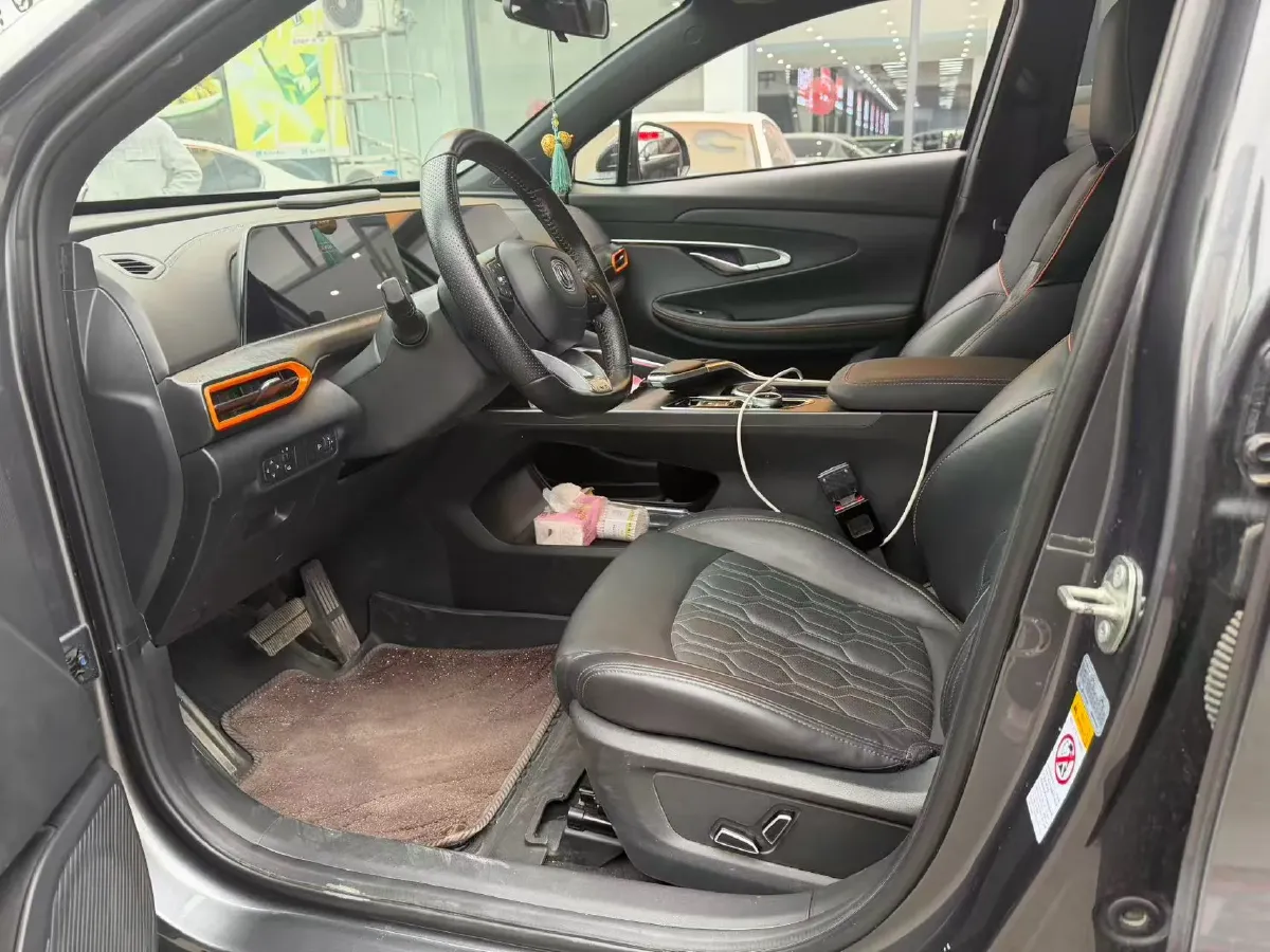 2022 ChangAn UNI-T 2.0T 233HP L4 8AT,autocango,china used car exporter,china ev exporter,chinese used car exporter,chinese used ev exporter