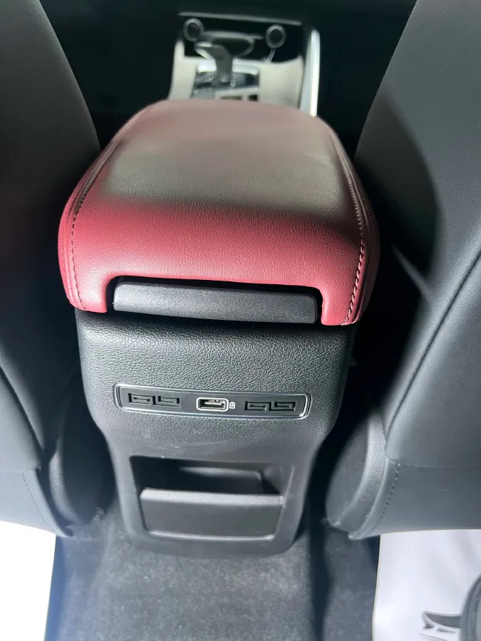 2021 Geely Coolray 1.4T 141HP L4 6DCT,autocango,china used car exporter,china ev exporter,chinese used car exporter,chinese used ev exporter