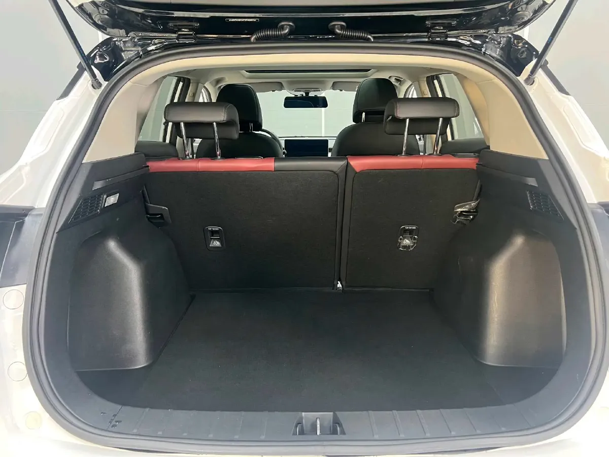 2021 Geely Coolray 1.4T 141HP L4 6DCT,autocango,china used car exporter,china ev exporter,chinese used car exporter,chinese used ev exporter