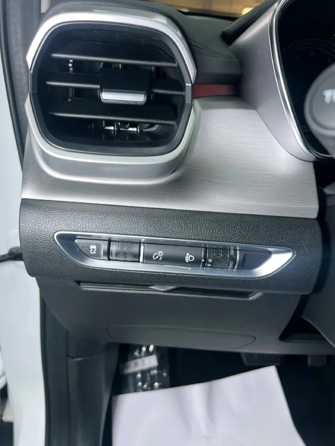 2021 Geely Coolray 1.4T 141HP L4 6DCT,autocango,china used car exporter,china ev exporter,chinese used car exporter,chinese used ev exporter