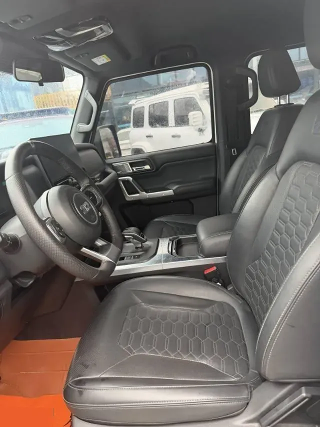 2025 212 212 T01 2.0T 252HP L4 8AT,autocango,china used car exporter,china ev exporter,chinese used car exporter,chinese used ev exporter