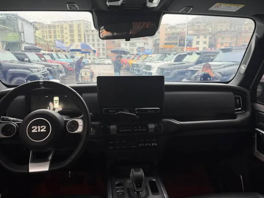 2025 212 212 T01 2.0T 252HP L4 8AT,autocango,china used car exporter,china ev exporter,chinese used car exporter,chinese used ev exporter