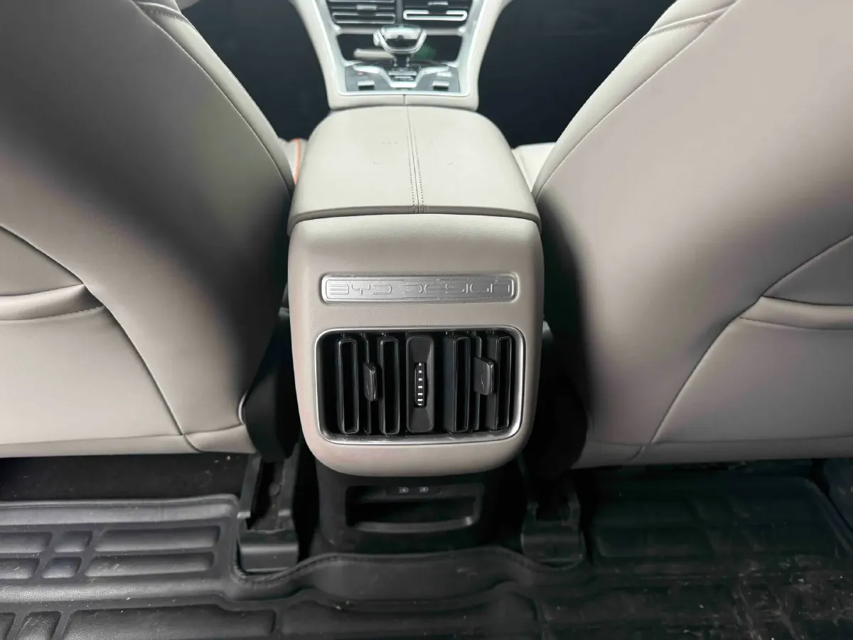 2024 BYD Song Pro 1.5L 110HP L4 E-CVT PHEV 12.9KWH,autocango,china used car exporter,china ev exporter,chinese used car exporter,chinese used ev exporter