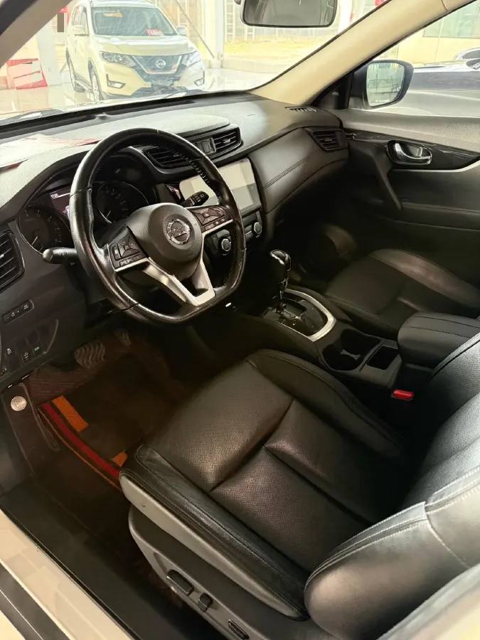 2020 Nissan X-Trail 2.0L 154HP L4 CVT,autocango,china used car exporter,china ev exporter,chinese used car exporter,chinese used ev exporter