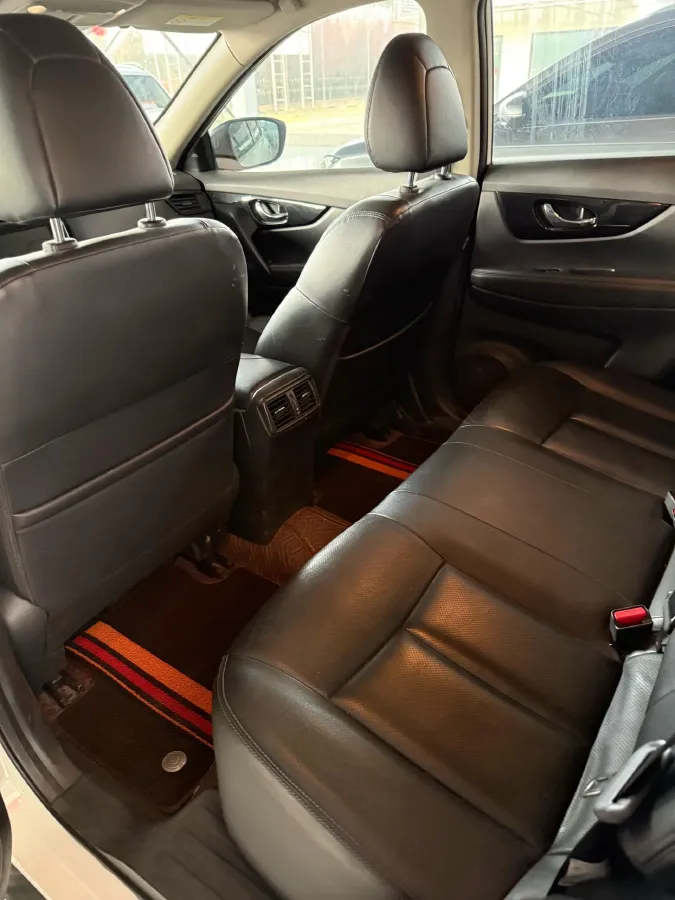 2020 Nissan X-Trail 2.0L 154HP L4 CVT,autocango,china used car exporter,china ev exporter,chinese used car exporter,chinese used ev exporter