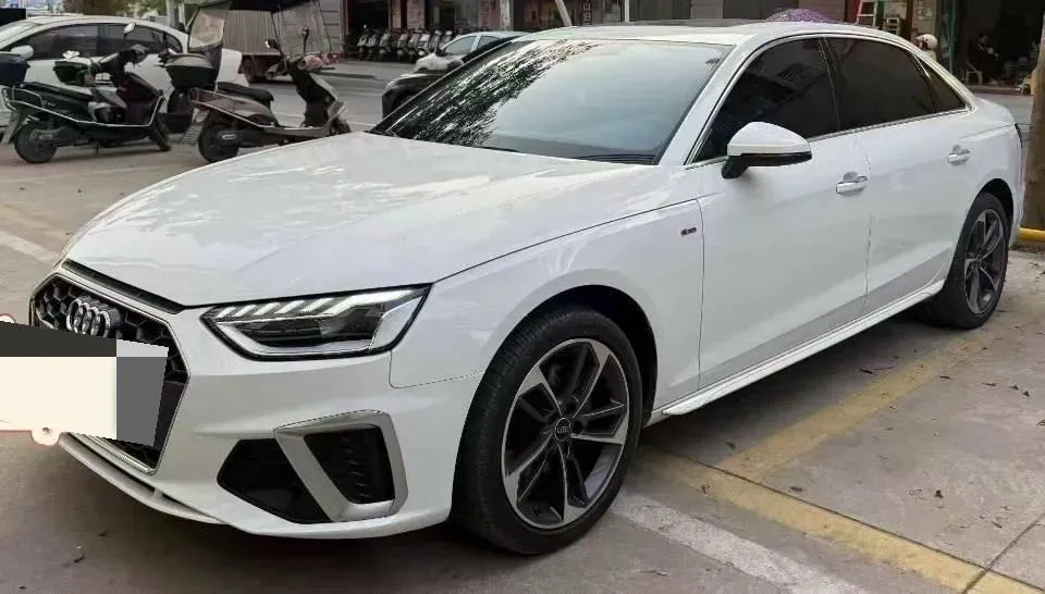 2024 Audi A4L 2.0T 190HP L4 7DCT,autocango,china used car exporter,china ev exporter,chinese used car exporter,chinese used ev exporter