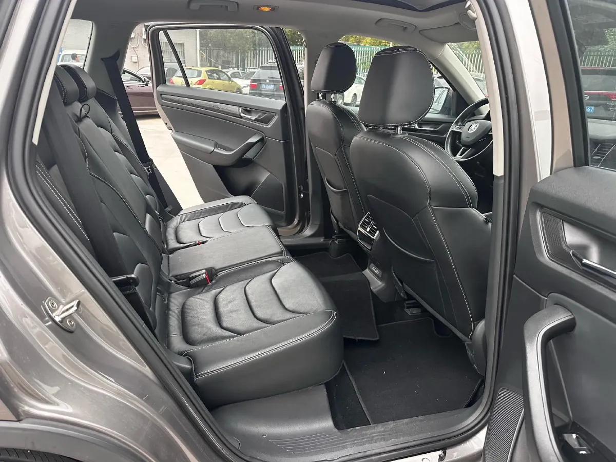 2018 Skoda Kodiak 2.0T 186HP L4 7DCT,autocango,china used car exporter,china ev exporter,chinese used car exporter,chinese used ev exporter