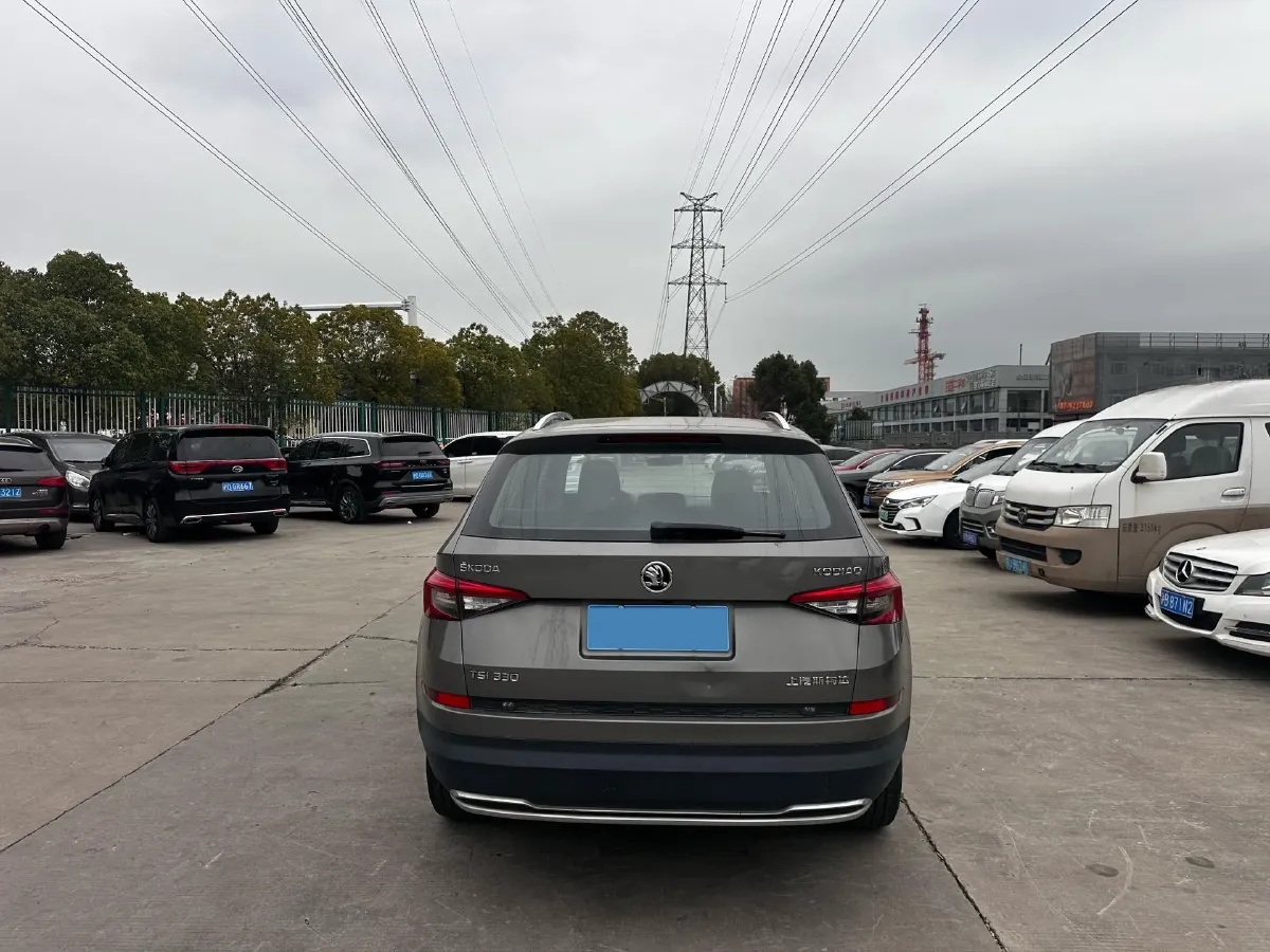 2018 Skoda Kodiak 2.0T 186HP L4 7DCT,autocango,china used car exporter,china ev exporter,chinese used car exporter,chinese used ev exporter