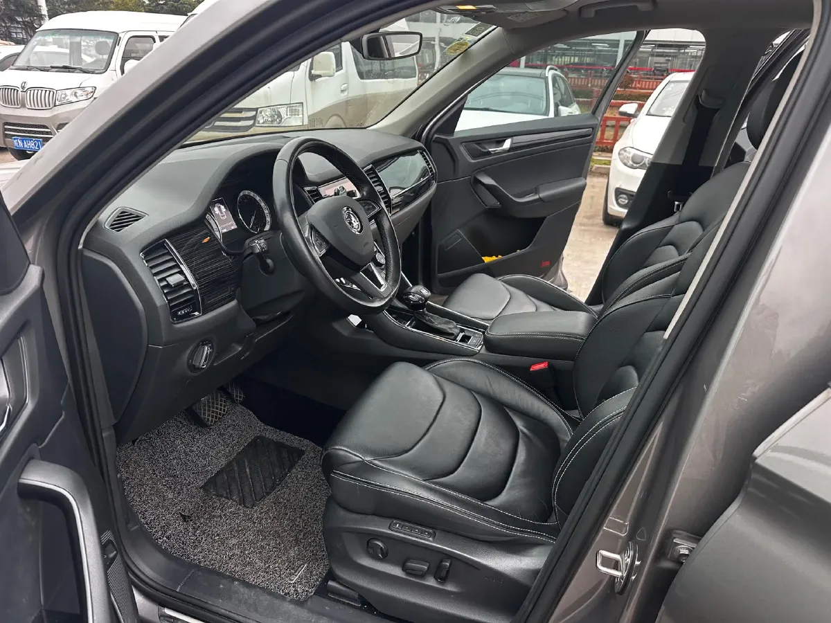 2018 Skoda Kodiak 2.0T 186HP L4 7DCT,autocango,china used car exporter,china ev exporter,chinese used car exporter,chinese used ev exporter
