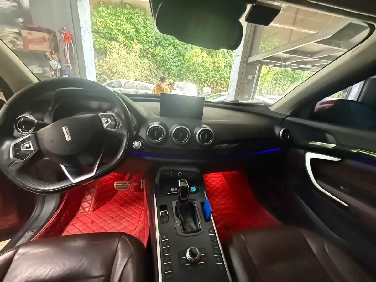 2017 WEY VV7 2.0T 234HP L4 7DCT,autocango,china used car exporter,china ev exporter,chinese used car exporter,chinese used ev exporter