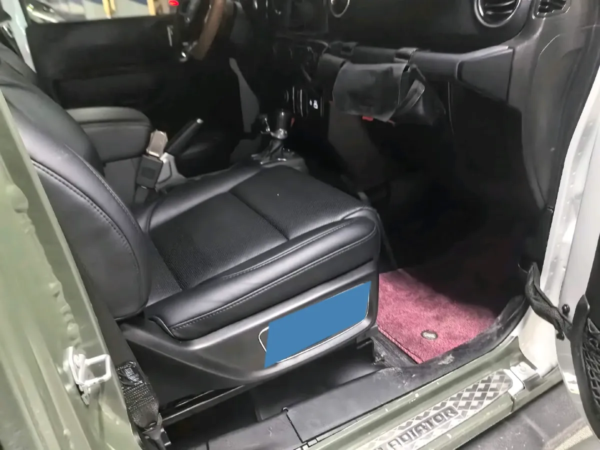 2022 Jeep Gladiator 3.6L 284HP V6 8AT,autocango,china used car exporter,china ev exporter,chinese used car exporter,chinese used ev exporter