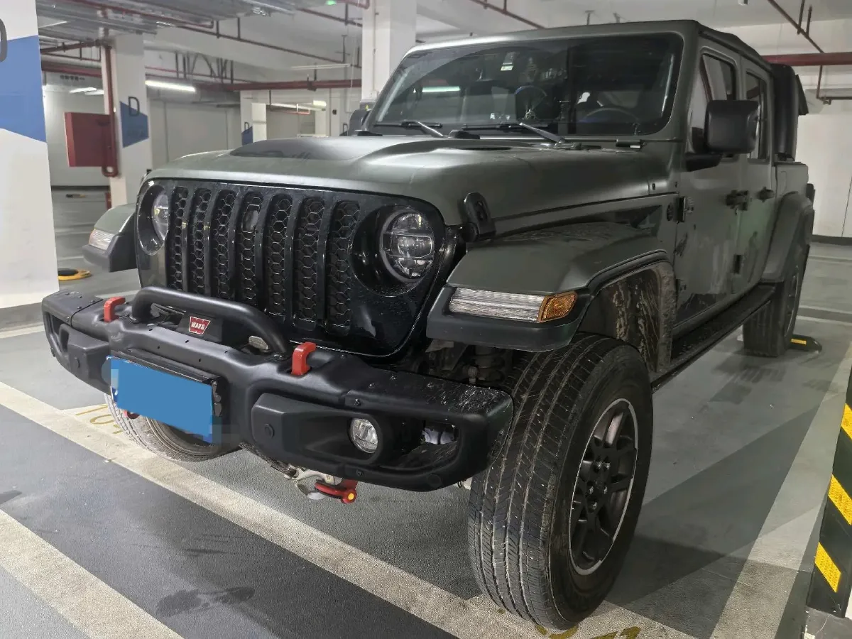 2022 Jeep Gladiator 3.6L 284HP V6 8AT,autocango,china used car exporter,china ev exporter,chinese used car exporter,chinese used ev exporter