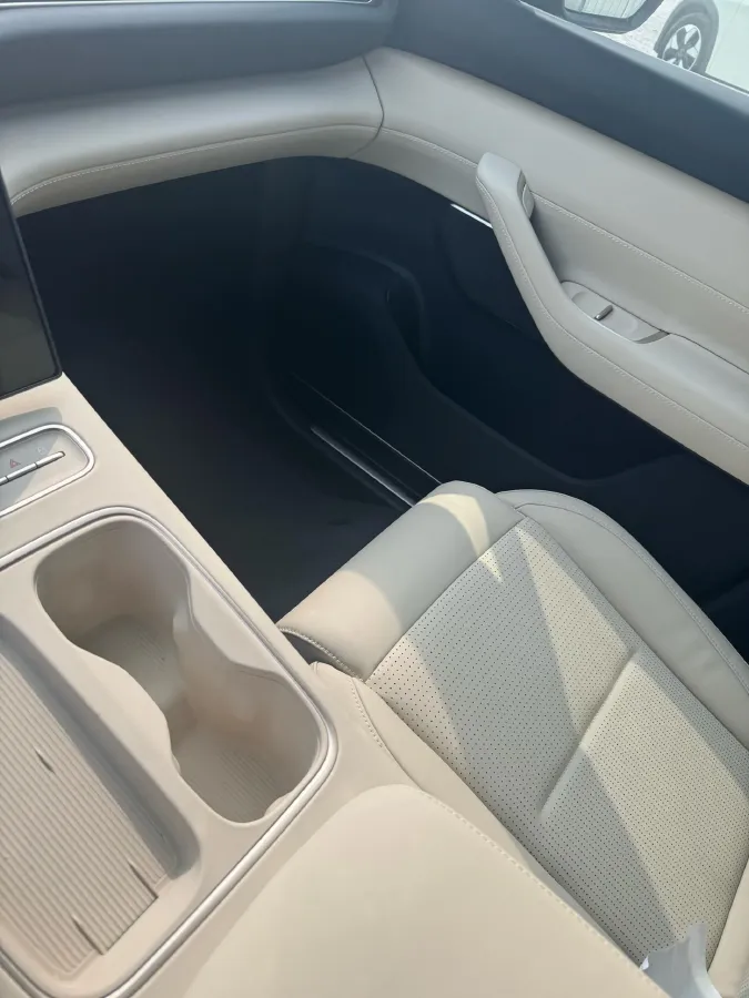 2024 NIO ES6 BEV 75KWH,autocango,china used car exporter,china ev exporter,chinese used car exporter,chinese used ev exporter