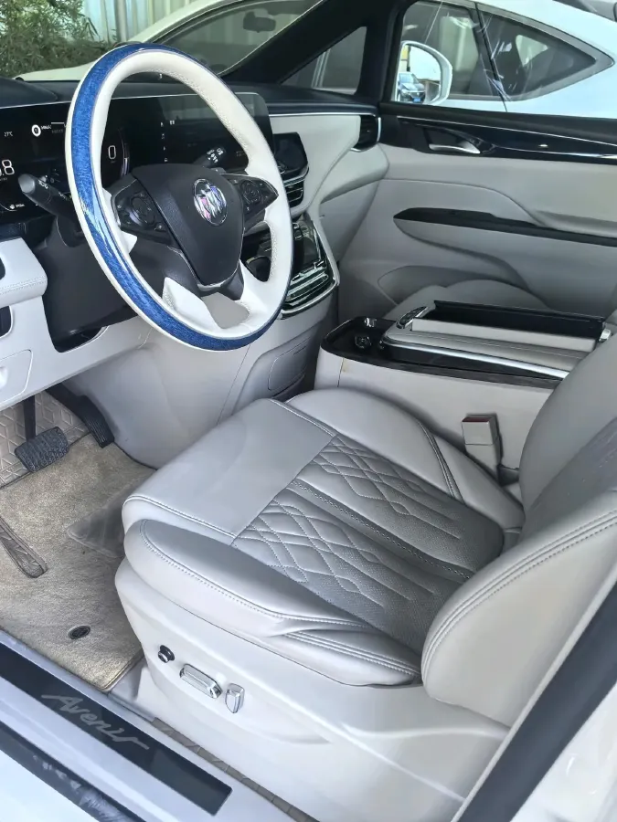 2021 Buick GL8 2.0T 237HP L4 9AT,autocango,china used car exporter,china ev exporter,chinese used car exporter,chinese used ev exporter