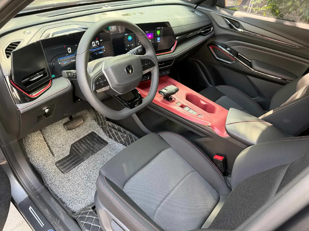 2025 ChangAn X5 PLUS 1.5T 188HP L4 7DCT,autocango,china used car exporter,china ev exporter,chinese used car exporter,chinese used ev exporter