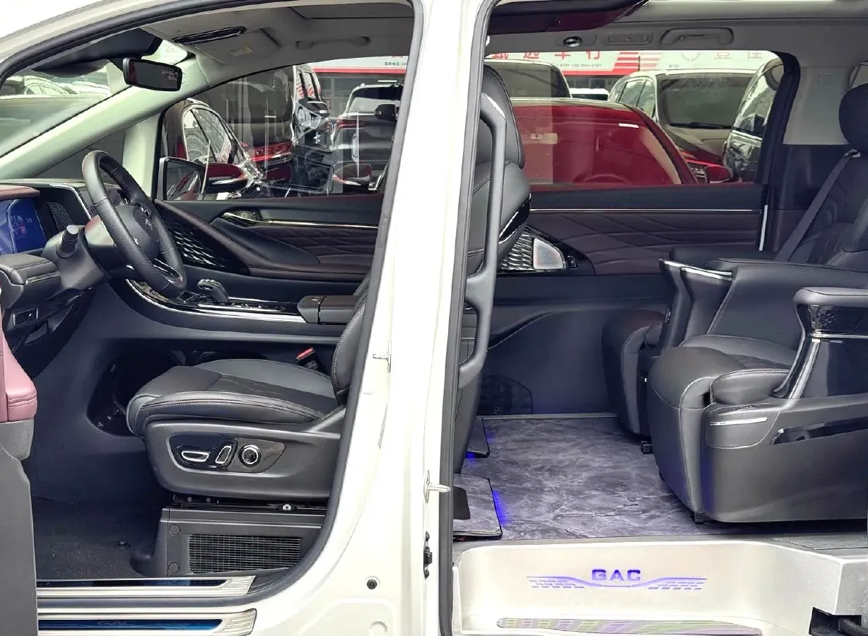 2024 GAC Trumpchi M8 2.0T 252HP L4 8AT,autocango,china used car exporter,china ev exporter,chinese used car exporter,chinese used ev exporter