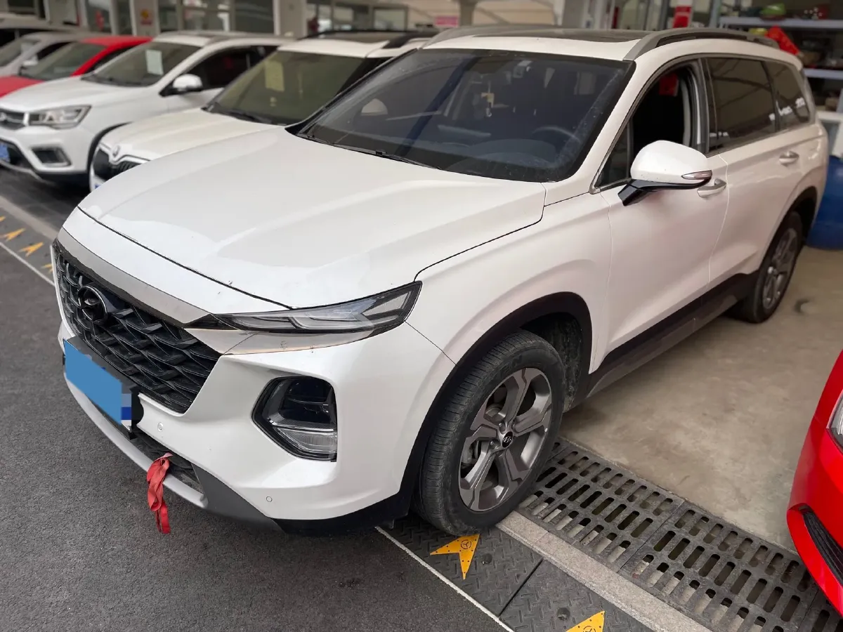 2023 Hyundai Santafe 2.0T 230HP L4 8AT,autocango,china used car exporter,china ev exporter,chinese used car exporter,chinese used ev exporter