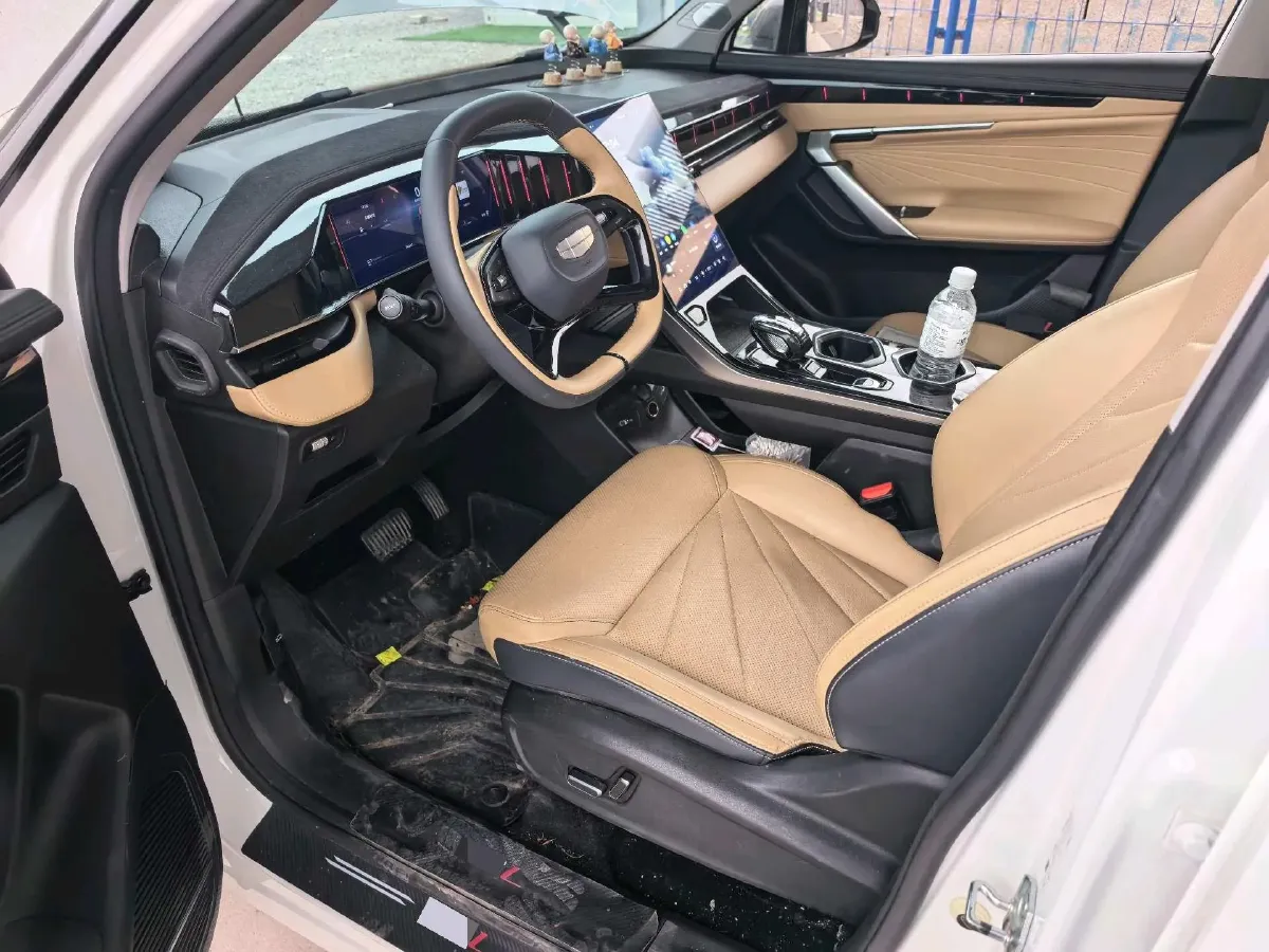 2023 Geely StarRay 1.5T 181HP L4 7DCT,autocango,china used car exporter,china ev exporter,chinese used car exporter,chinese used ev exporter