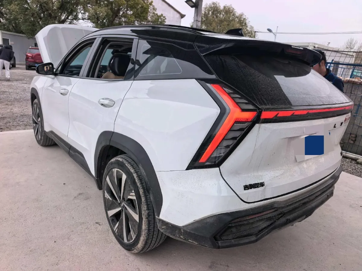 2023 Geely StarRay 1.5T 181HP L4 7DCT,autocango,china used car exporter,china ev exporter,chinese used car exporter,chinese used ev exporter