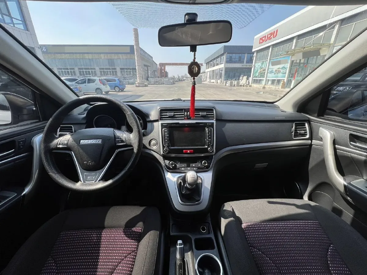 2019 Haval M6 1.5T 150HP L4 6MT,autocango,china used car exporter,china ev exporter,chinese used car exporter,chinese used ev exporter