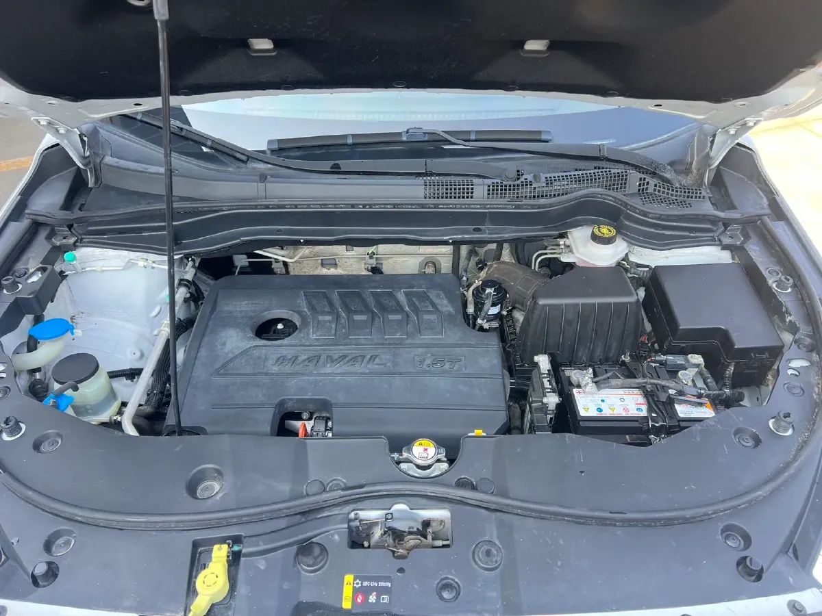 2019 Haval M6 1.5T 150HP L4 6MT,autocango,china used car exporter,china ev exporter,chinese used car exporter,chinese used ev exporter