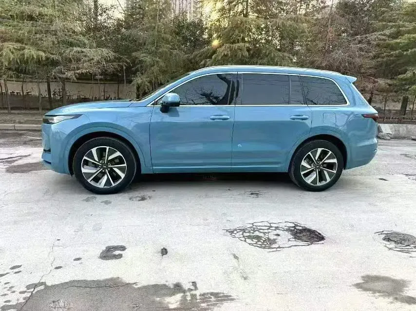 2021 Li ONE Range Extended 131HP REEV 40.5KWH,autocango,china used car exporter,china ev exporter,chinese used car exporter,chinese used ev exporter