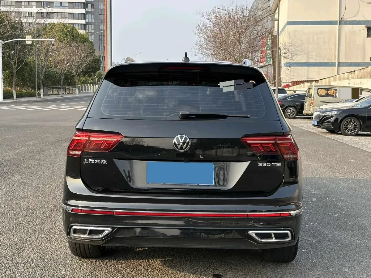 2024 Volkswagen Tiguan L 2.0T 186HP L4 7DCT,autocango,china used car exporter,china ev exporter,chinese used car exporter,chinese used ev exporter
